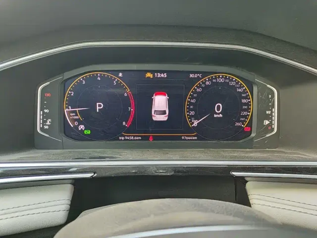 Volkswagen Tiguan L — Фото автомобиля 11