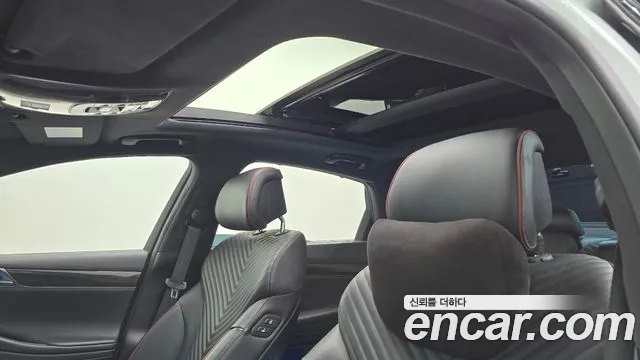 Genesis G80 Бензин 2.5 турбо AWD — Фото автомобиля 14