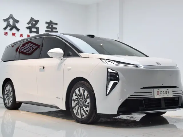 Buick Zhijing Shijia — Фото автомобиля 4
