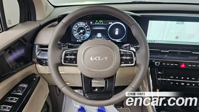 Kia Carnival Generation 4 — Фото автомобиля 13