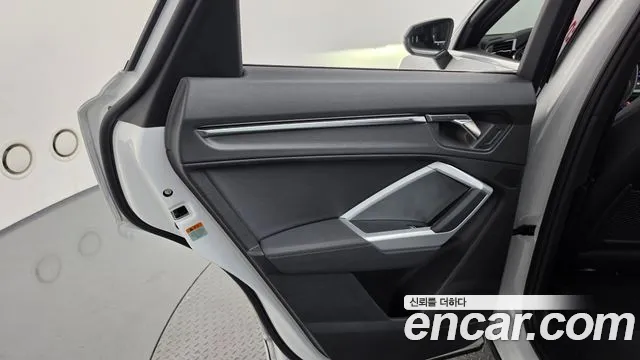 Audi Q3 35 TDI Premium — Фото автомобиля 21