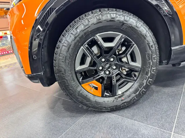 Ford Explorer — Фото автомобиля 13