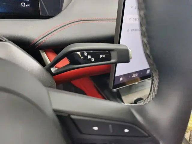 Xiaomi SU7 — Фото автомобиля 15