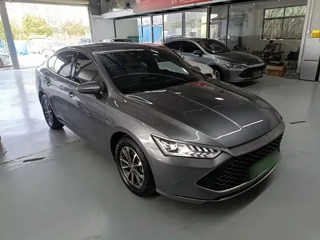 BYD Qin PLUS — Фото автомобиля 3