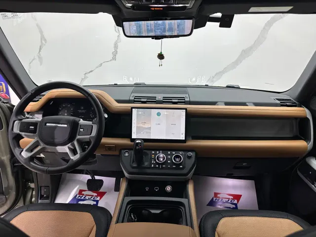 Land Rover Land Rover Defender 2023 Model 110 3.0T P400 X-DYNAMIC HSE — Фото автомобиля 10