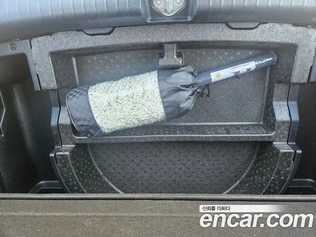 Kia Niro — Фото автомобиля 17