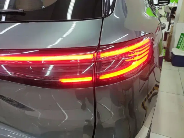 Geely Galaxy Starship 7 EM-i — Фото автомобиля 7