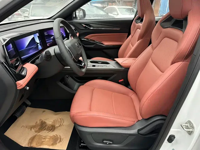 Changan X5 Plus — Фото автомобиля 20