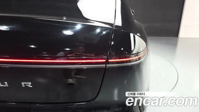 Hyundai Grandeur GN7 — Фото автомобиля 8