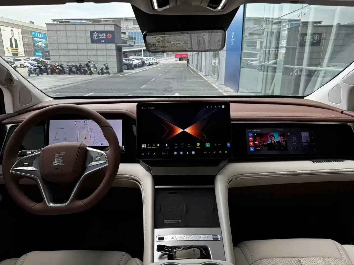 BYD Xia 2025 DM-i 1.5T 180km Excellence — Фото автомобиля 14