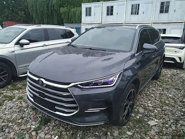 Фотография автомобиля — BYD Tang