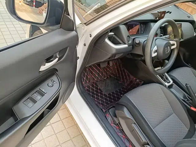 Honda Fit — Фото автомобиля 15