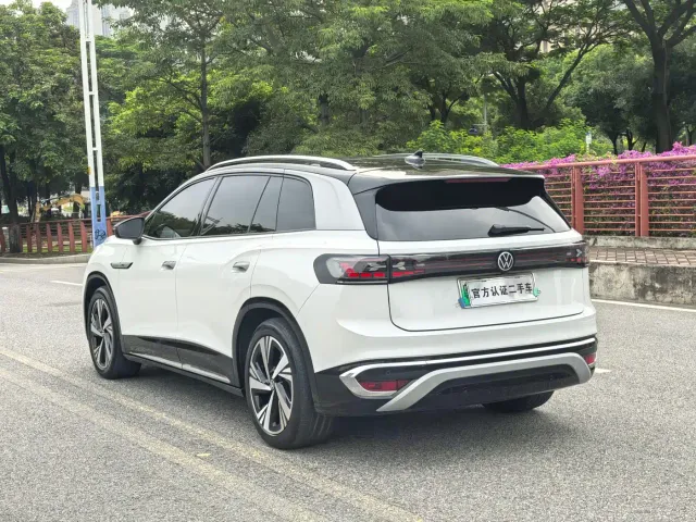 Volkswagen ID.6 CROZZ 2021 Long Range PRO Version — Фото автомобиля 16