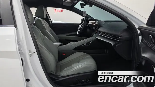 Hyundai Avante CN7 — Фото автомобиля 16