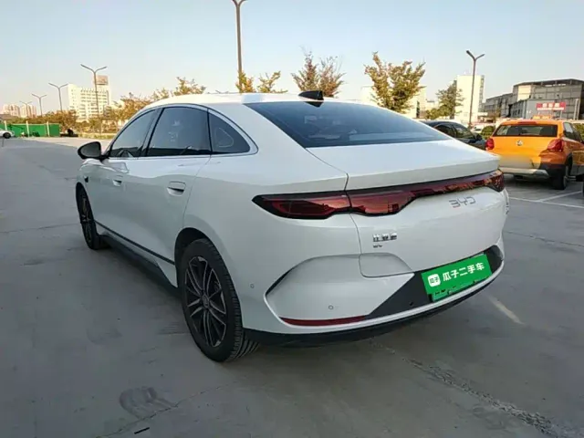 BYD Qin L — Фото автомобиля 4
