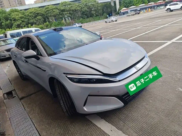 BYD Han L — Фото автомобиля 21
