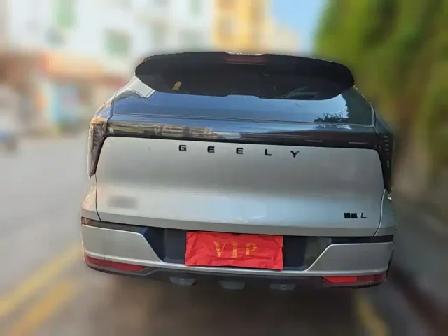 Geely Boyue L — Фото автомобиля 3