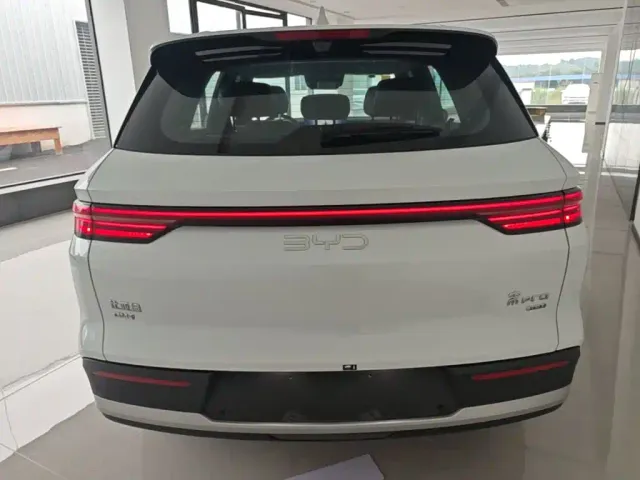 BYD Song Pro — Фото автомобиля 5