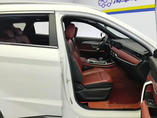 Jetour X70 Plus — Фото автомобиля 8