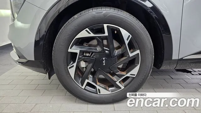 Kia Sportage Sportage 5-е поколение Бензин 1.6 турбо 2WD — Фото автомобиля 5