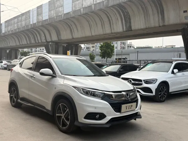 Фотография автомобиля — Honda Vezel