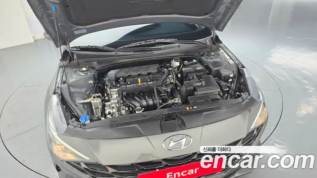 Hyundai Avante — Фото автомобиля 9