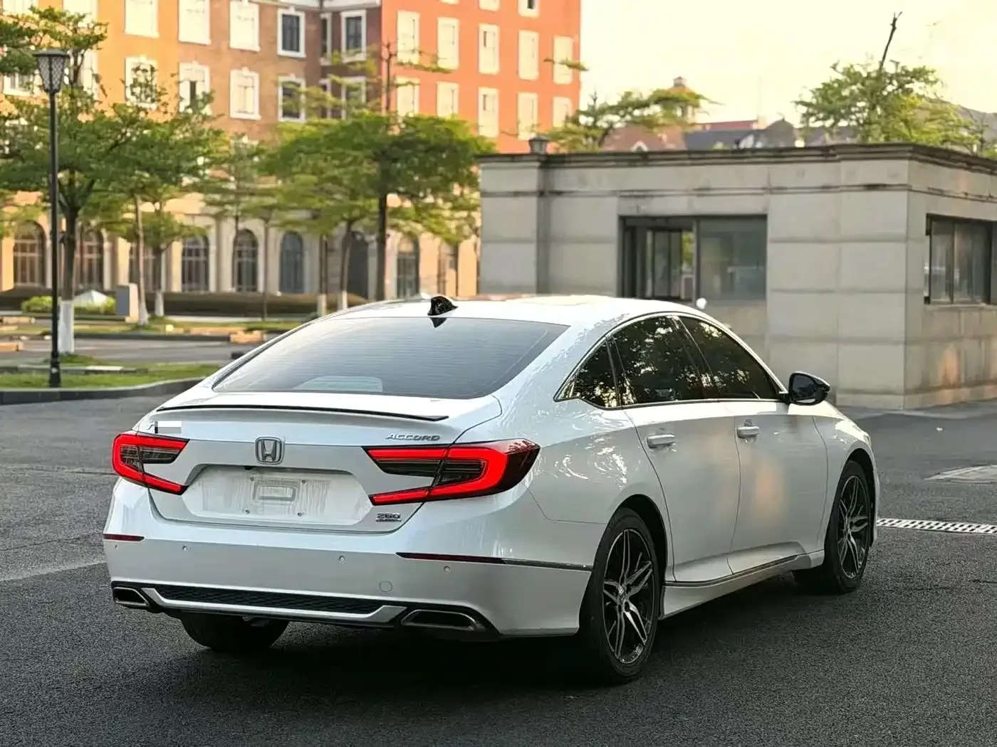 Honda Accord 2022 260TURBO Phantom Night Premium — Фото автомобиля 5