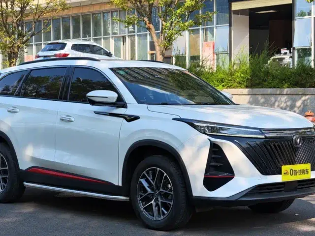 Changan CS75 Plus — Фото автомобиля 3