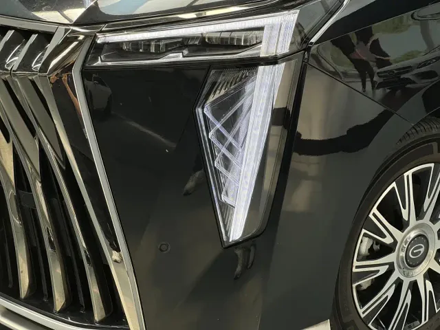 GAC Trumpchi E9 — Фото автомобиля 2