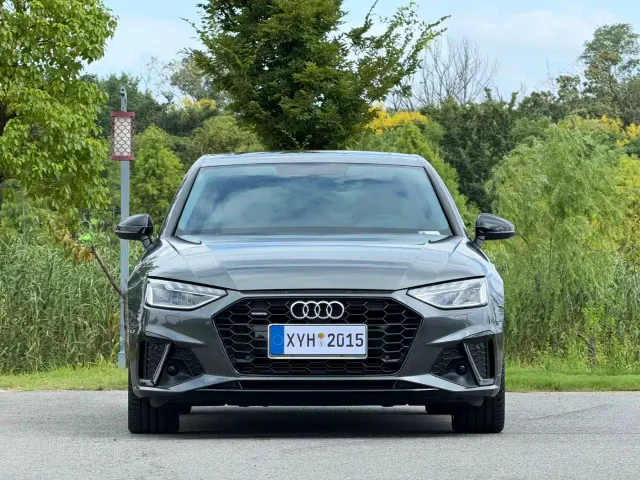 Audi A4L — Фото автомобиля 2