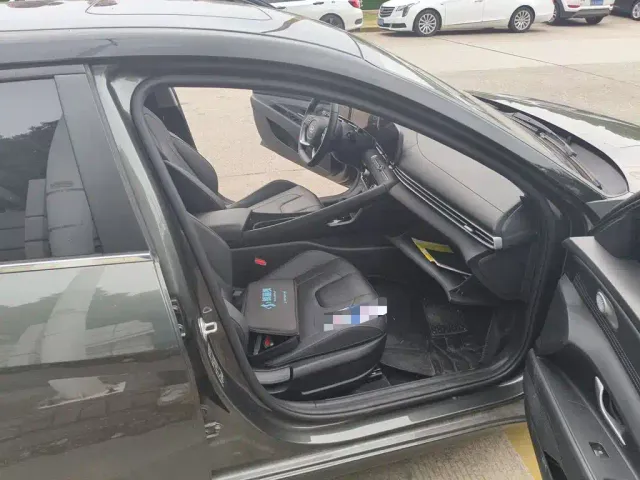 Hyundai Elantra — Фото автомобиля 19