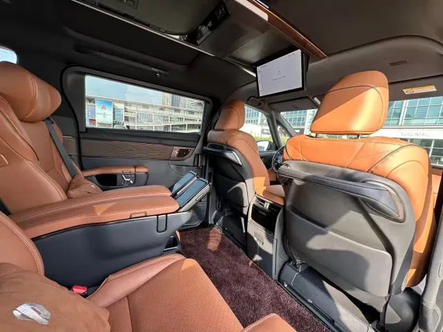 Toyota Alphard — Фото автомобиля 11