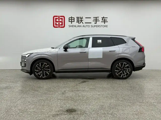 Volvo XC70 Plug-in Hybrid — Фото автомобиля 4