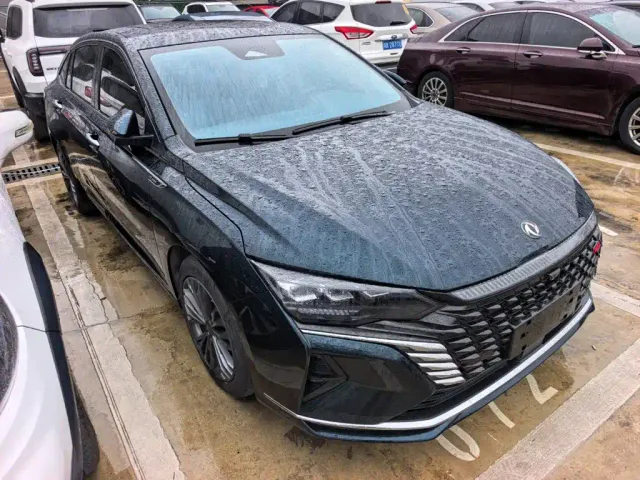 Dongfeng Yixuan MAX — Фото автомобиля 3