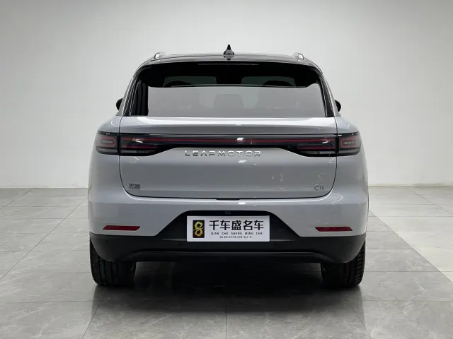 Leapmotor C11 — Фото автомобиля 5
