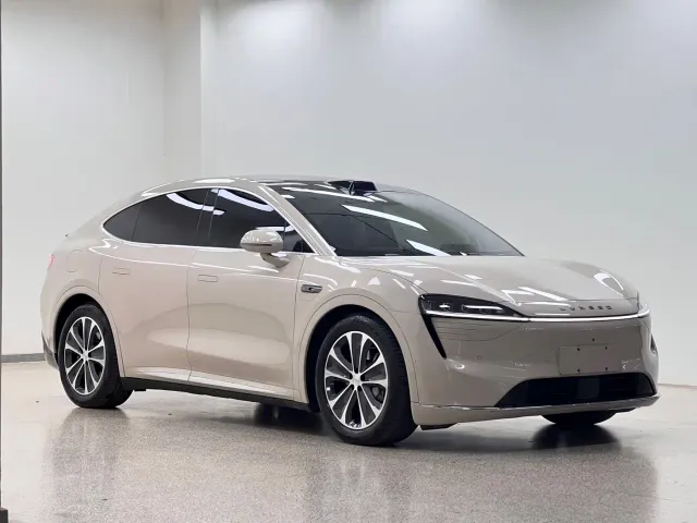 Luxeed R7 — Фото автомобиля 3
