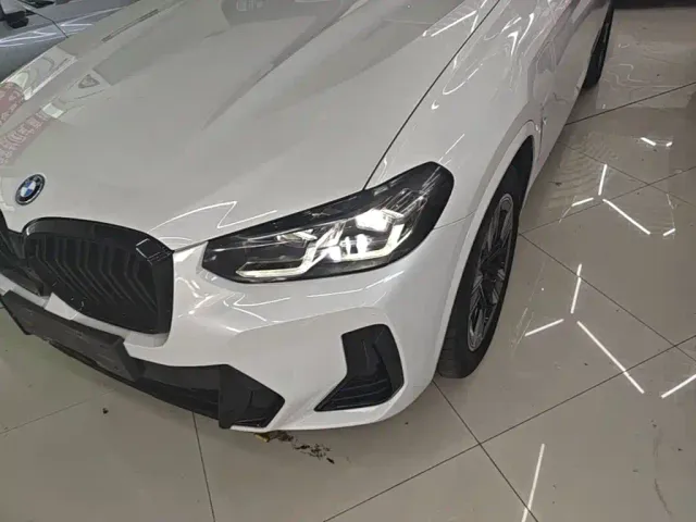 BMW iX3 — Фото автомобиля 23