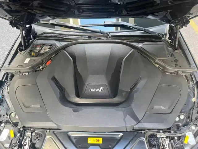 BMW i3 — Фото автомобиля 6