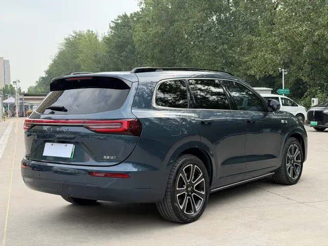 Aito M7 — Фото автомобиля 7