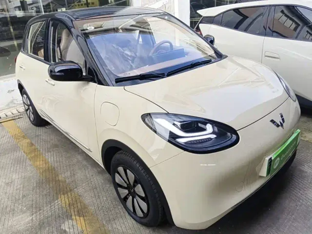 Wuling Bingo — Фото автомобиля 3