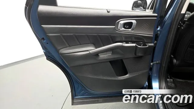 Kia Sorento Sorento 4-е поколение Бензин 2.5T 2WD — Фото автомобиля 19