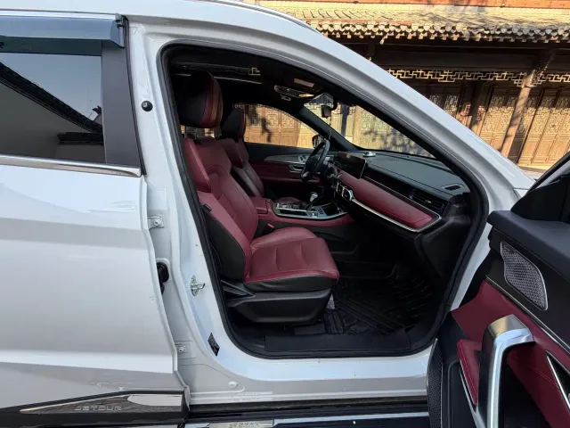 Jetour X70 Plus — Фото автомобиля 16