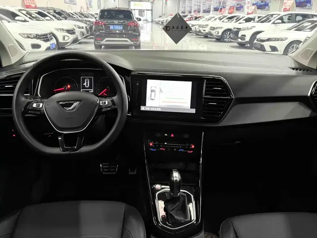 Jetta VS7 — Фото автомобиля 9