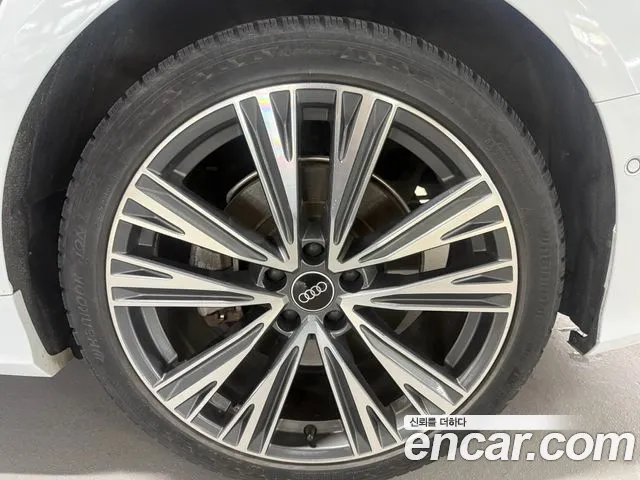 Audi A6 45 TFSI quattro Premium — Фото автомобиля 11