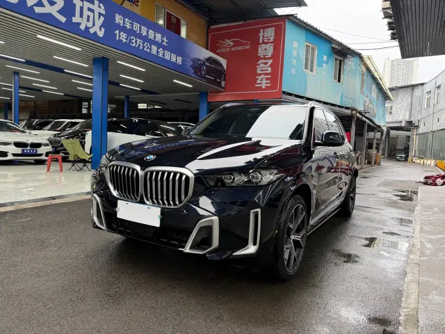 Фотография автомобиля — BMW X5