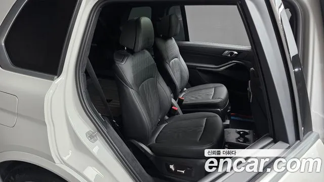 BMW X7 — Фото автомобиля 7