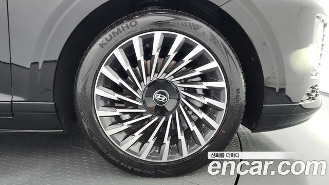 Hyundai Grandeur GN7 — Фото автомобиля 6