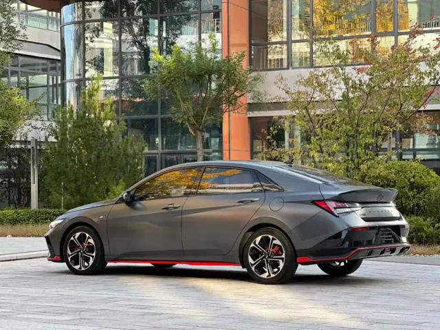 Hyundai Elantra — Фото автомобиля 9