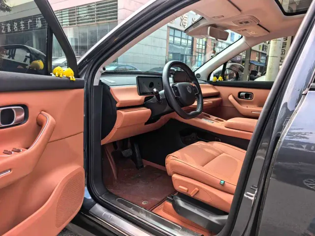 Leapmotor C10 — Фото автомобиля 4