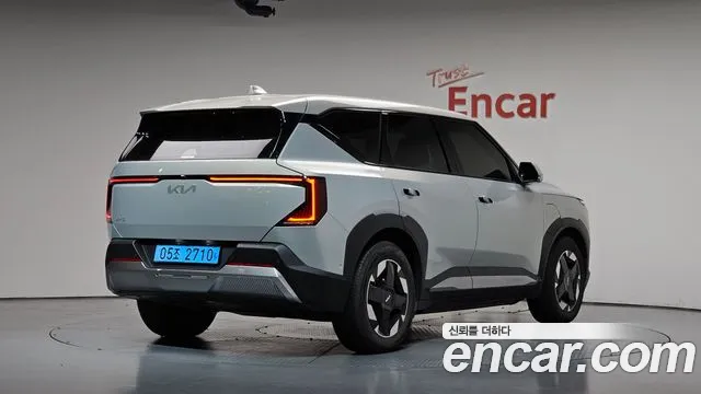 Kia EV5 — Фото автомобиля 2